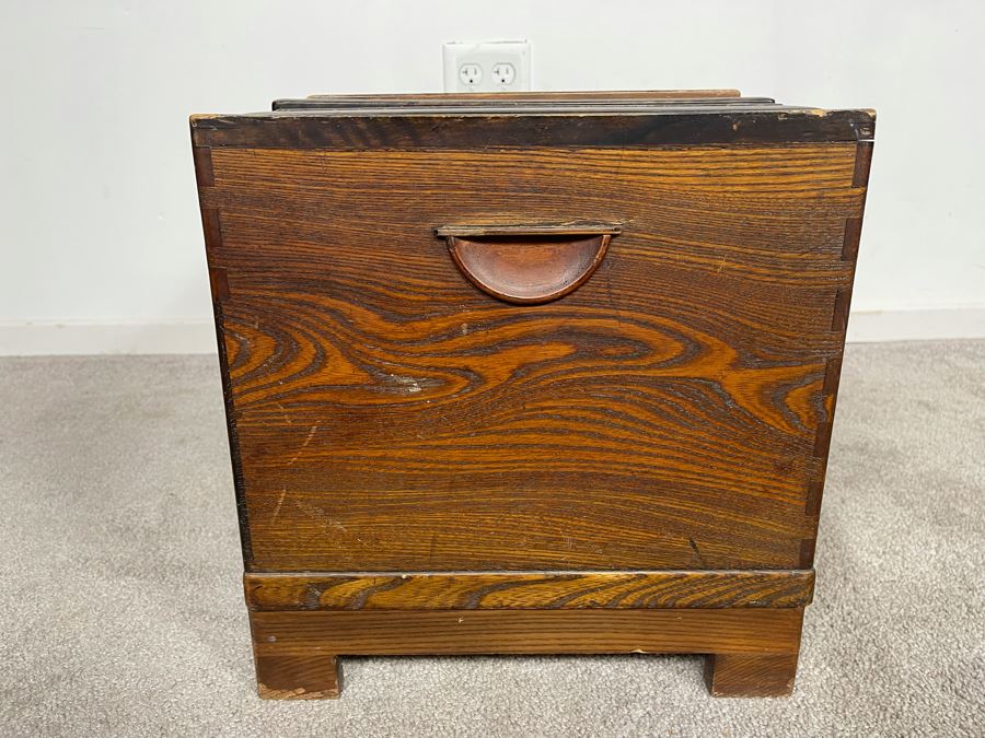 Old Japanese Carved Wood Hibachi 23.5W X 14D X 15H [Photo 9]
