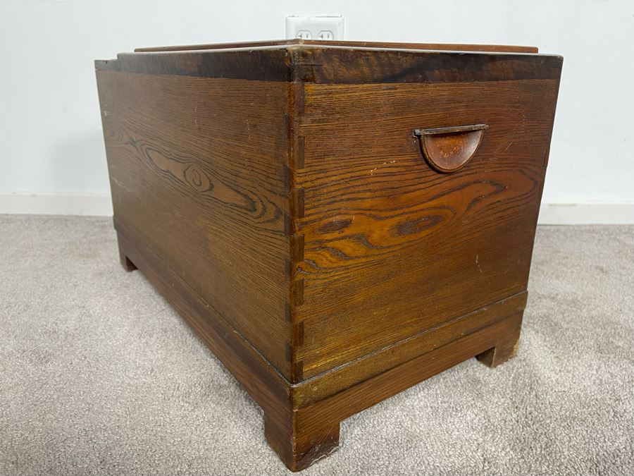 Old Japanese Carved Wood Hibachi 23.5W X 14D X 15H [Photo 11]