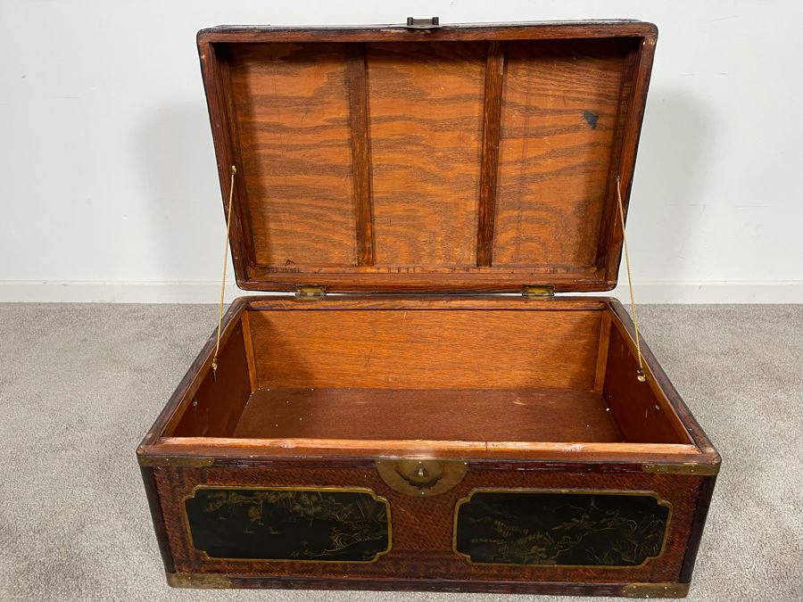 Vintage Chinese Trunk Chest 25W X 16D X 11.5H [Photo 15]