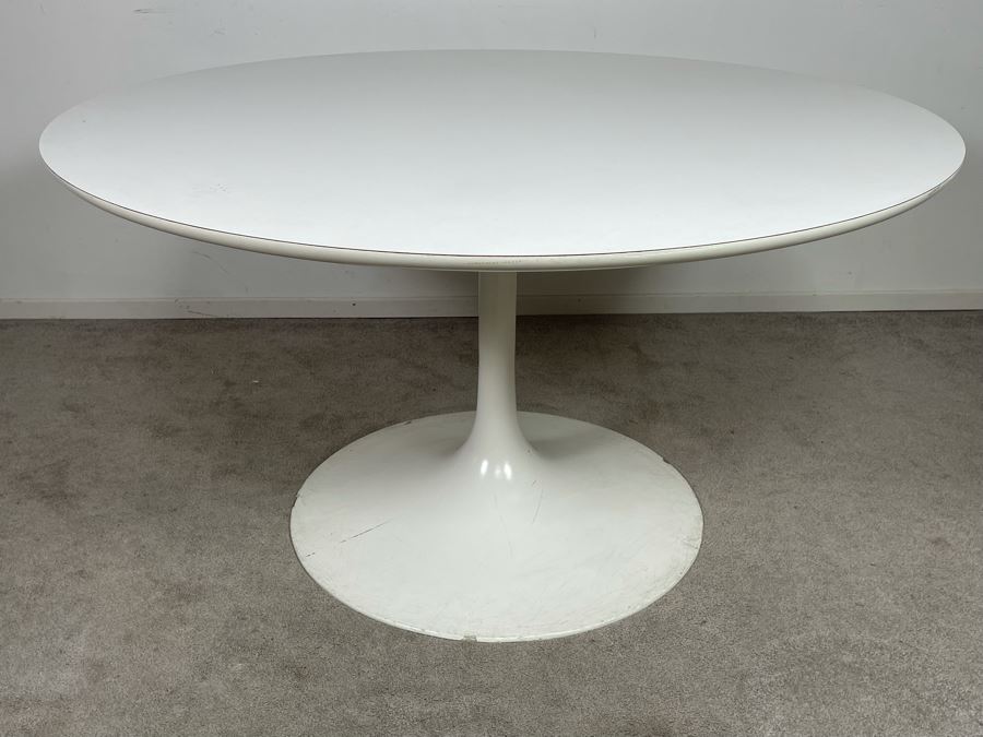 Vintage Burke Mid-Century White Tulip Dining Table 53.5R X 28.5H [Photo 5]