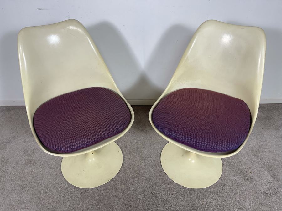 Pair Of Vintage Eero Saarinen For Knoll Tulip Chairs BR51 20W X 31H [Photo 4]