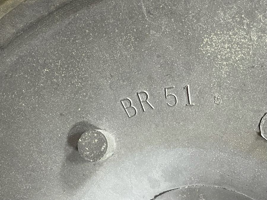 Pair Of Vintage Eero Saarinen For Knoll Tulip Chairs BR51 20W X 31H [Photo 13]