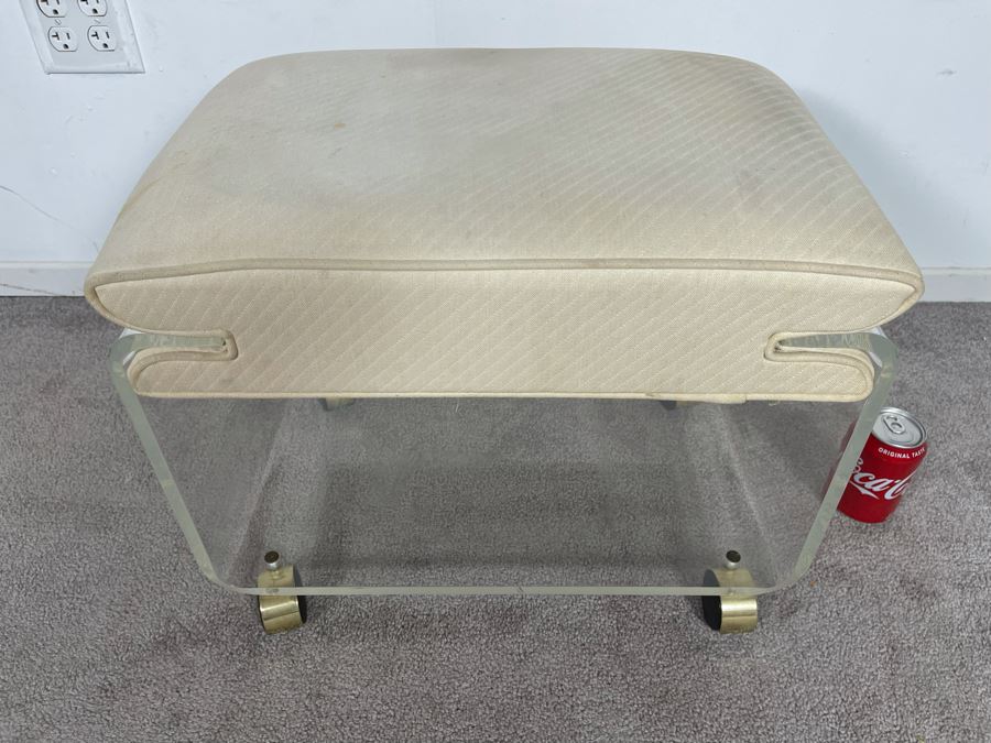 Vintage Lucite Vanity Bench By Hill Manufacturing Corp 21W X 14D X 16H [Photo 3]