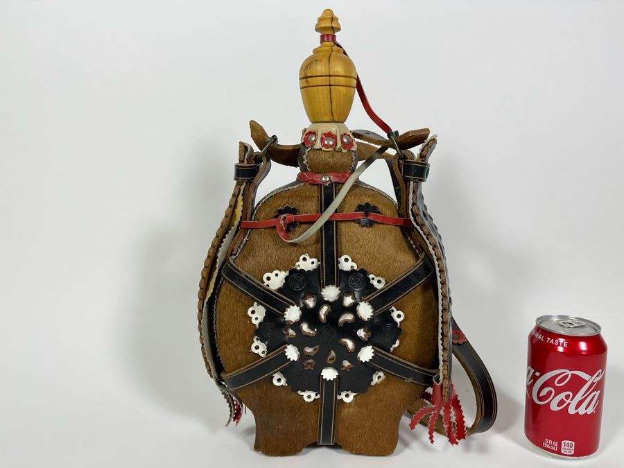 Hide Wrapped Wooden Canteen Backpack [Photo 2]