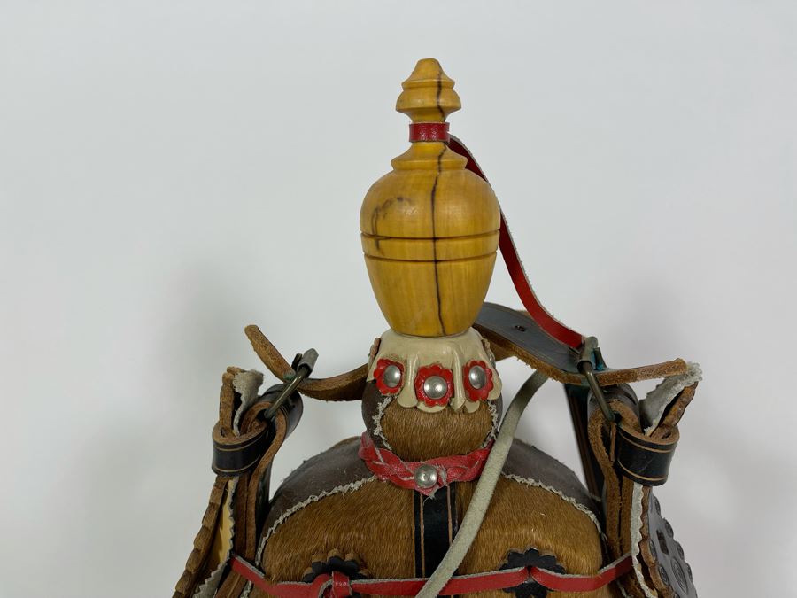 Hide Wrapped Wooden Canteen Backpack [Photo 5]