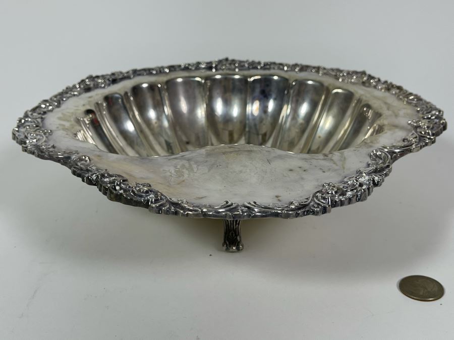 Queen Victory Footed Silverplate Shell Dish 11.5W X 12D X 3H [Photo 3]