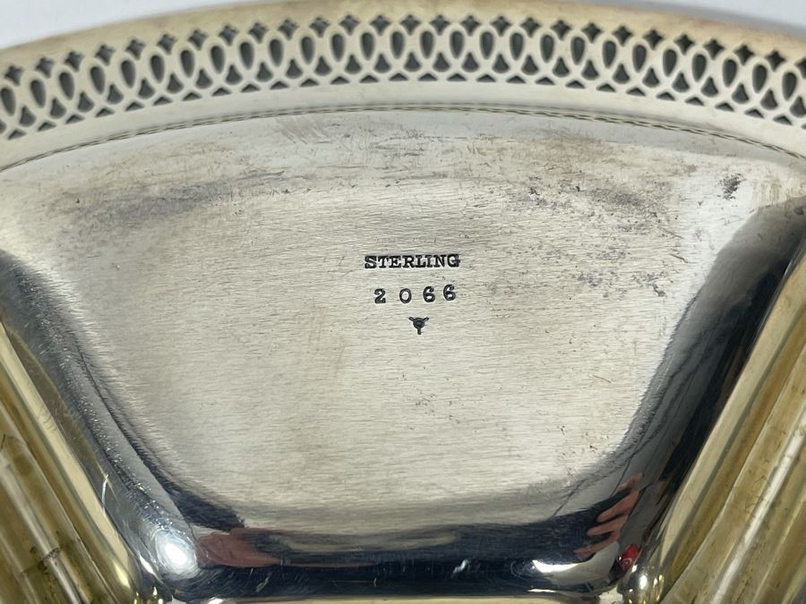 Sterling Silver Divided Dish By Whiting Manufacturing Co (Gorham) 180.1g [Photo 8]