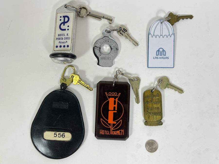 Collection Of Six Vintage Overseas Hotel Keys [Photo 2]