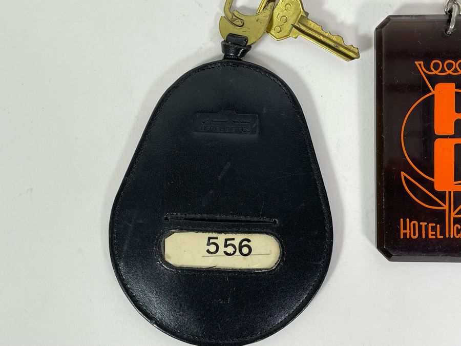 Collection Of Six Vintage Overseas Hotel Keys [Photo 8]