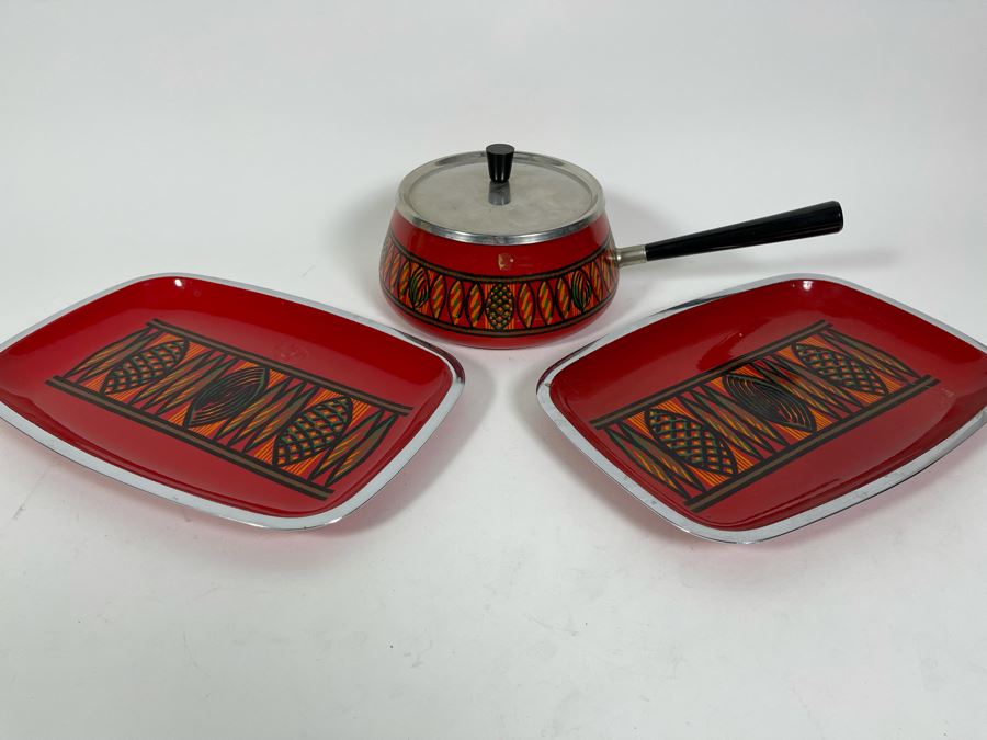 Pair Of Mid-Century Metal Trays 11 X 7.5 With Pot [Photo 2]