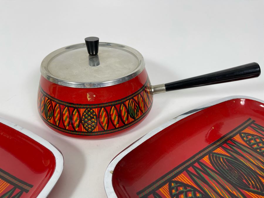 Pair Of Mid-Century Metal Trays 11 X 7.5 With Pot [Photo 4]