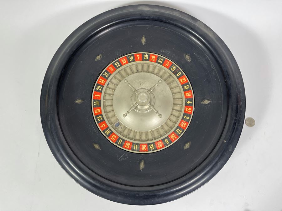 Vintage Metal And Wood Roulette Wheel 18R [Photo 2]