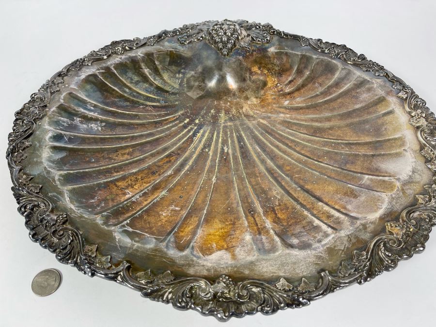 Queen Victory Footed Silverplate Shell Dish 18.5W X 16D [Photo 1]