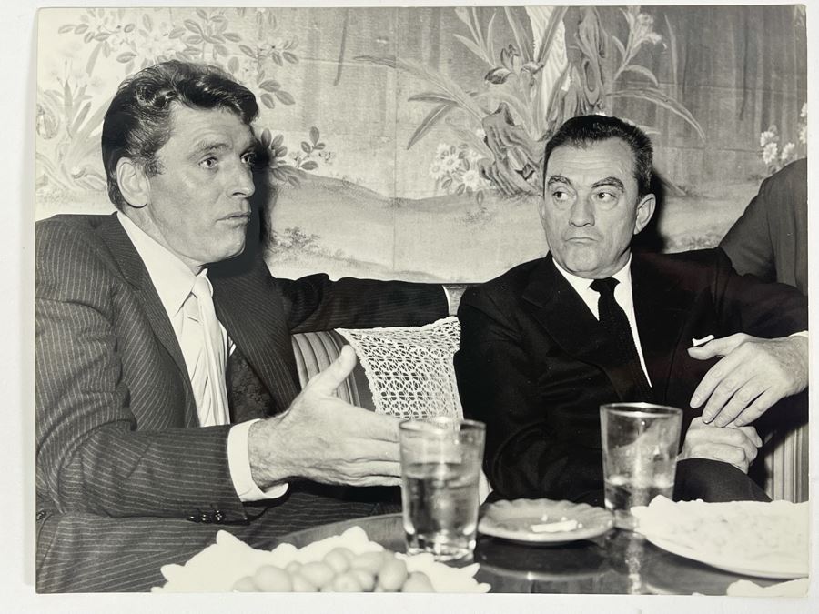 1962 Photo By Giovanni Battista Poletto - Rome, Italy - Co-stars Of Luchino Visconti Film The Leopard (Il Gattopardo) : Burt Lancaster, Luchino Visconti (Photographer G.B. Poletto) 9.5 X 7.25 [Photo 2]