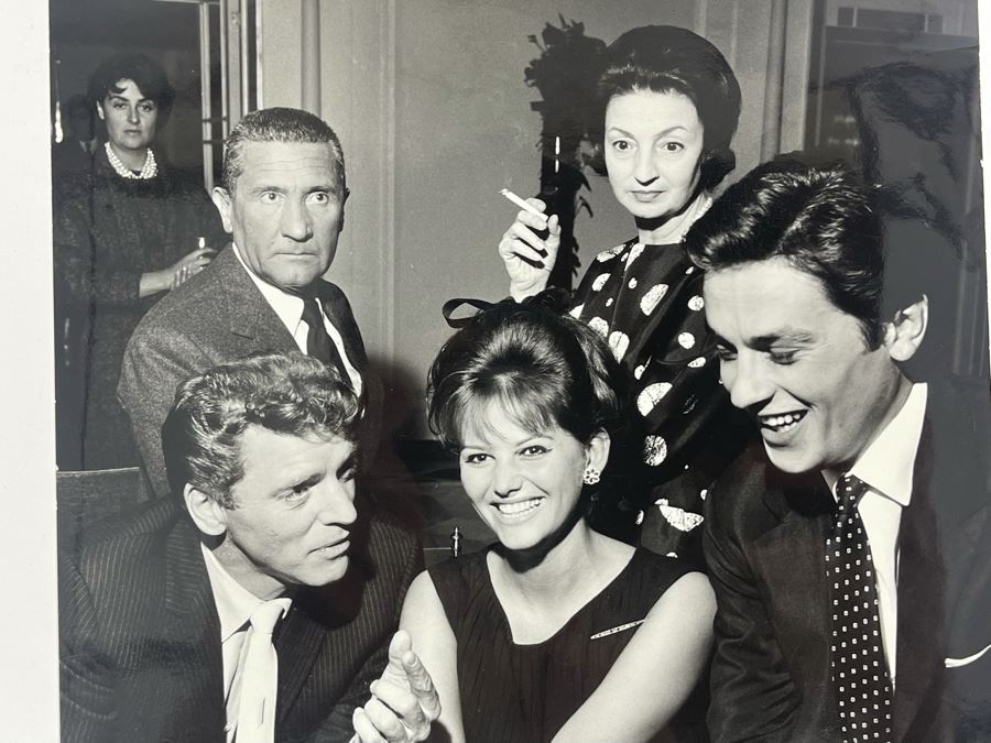 1962 Photo By Giovanni Battista Poletto - Rome, Italy - Co-stars Of Luchino Visconti Film The Leopard (Il Gattopardo) : Burt Lancaster, Claudia Cardinale, Alain Delon, Paolo Stoppa (Photographer G.B. Poletto) 9.5 X 7.25 [Photo 4]