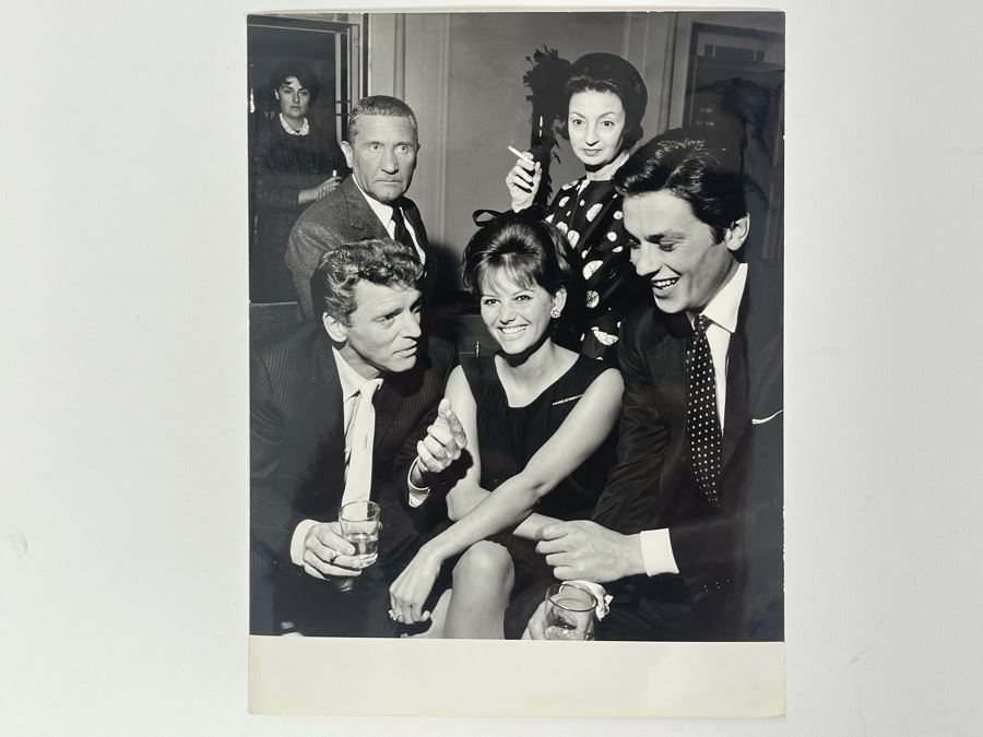 1962 Photo By Giovanni Battista Poletto - Rome, Italy - Co-stars Of Luchino Visconti Film The Leopard (Il Gattopardo) : Burt Lancaster, Claudia Cardinale, Alain Delon, Paolo Stoppa (Photographer G.B. Poletto) 9.5 X 7.25 [Photo 2]