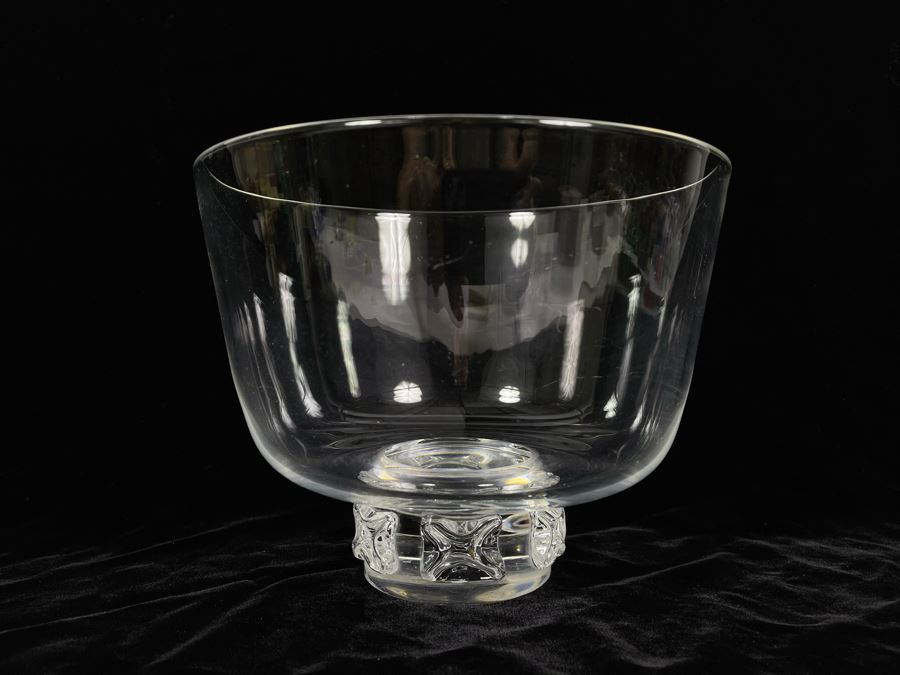 Large Steuben Glass Centerpiece Footed Bowl 9W X 7 1/4H [Photo 2]