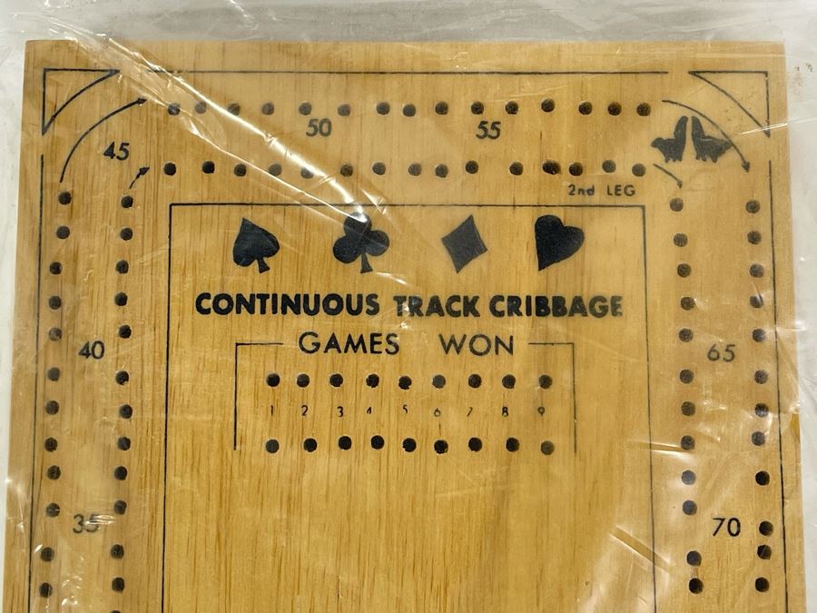JUST ADDED - Vintage New Old Stock Continuous Track Cribbage Board 6 X 14 [Photo 2]