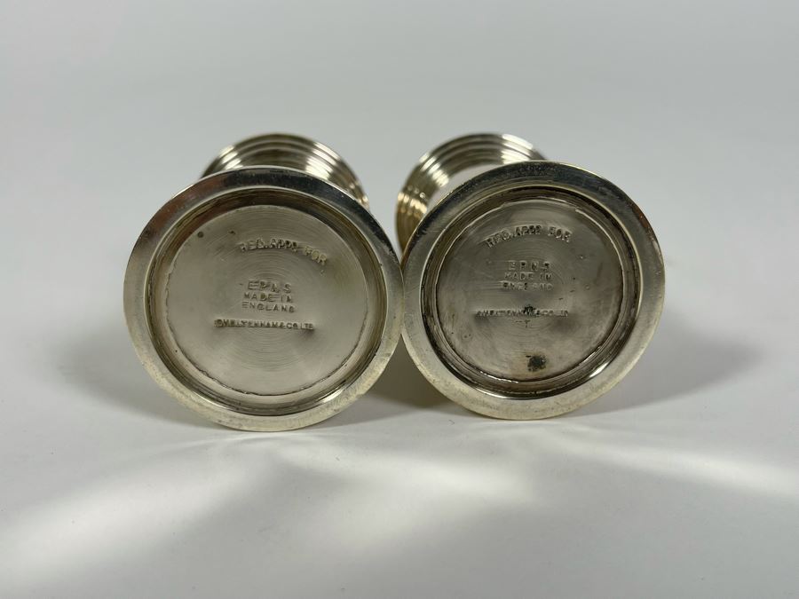 JUST ADDED - Pair Of Silverplate English Salt & Pepper Shakers Cheltenham & Co Ltd [Photo 4]