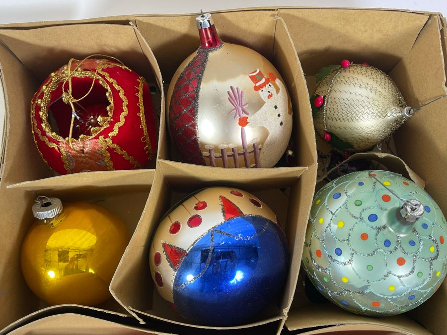 JUST ADDED - Vintage Glass Christmas Ornaments [Photo 9]