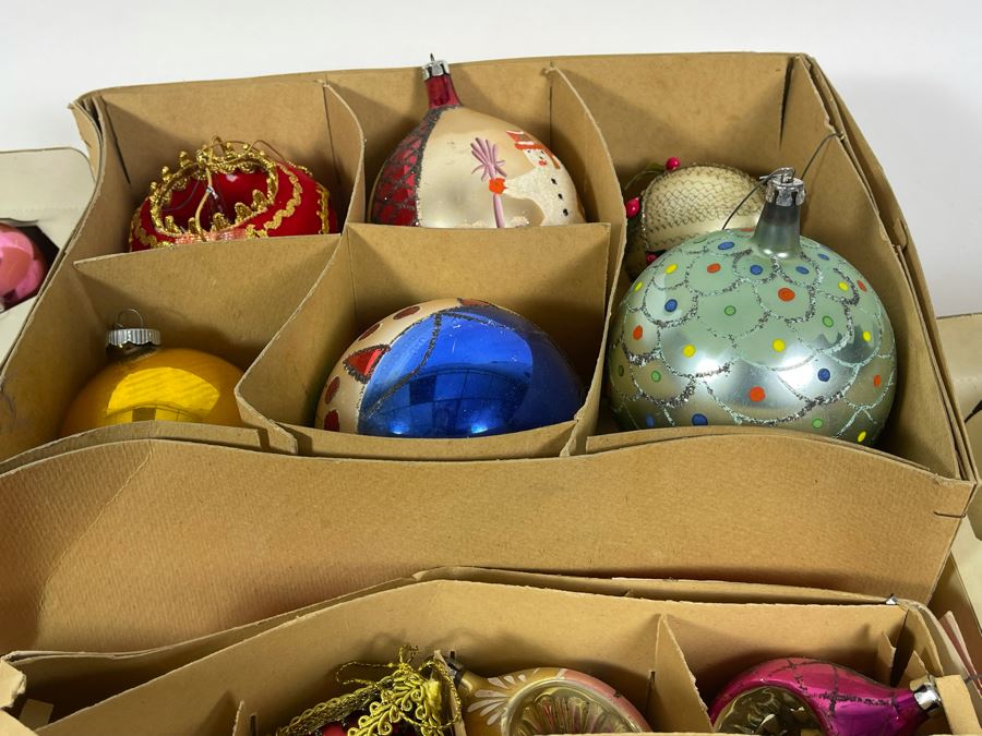 JUST ADDED - Vintage Glass Christmas Ornaments [Photo 10]