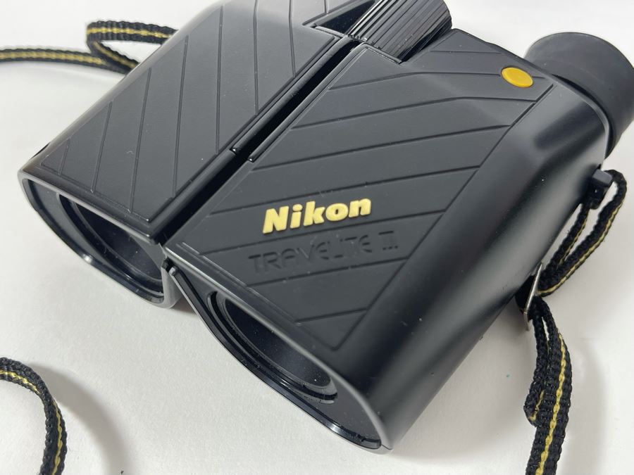 Pair Of Nikon And Starlite Binoculars [Photo 5]