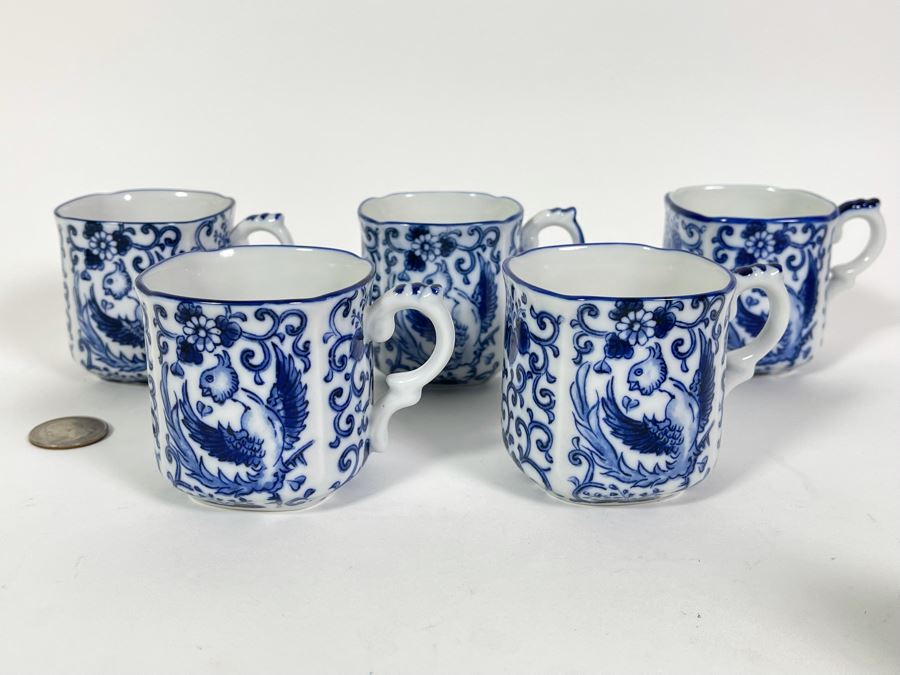 Set Of Four Takahashi Blue & White Japanese Cups 2.5H [Photo 1]