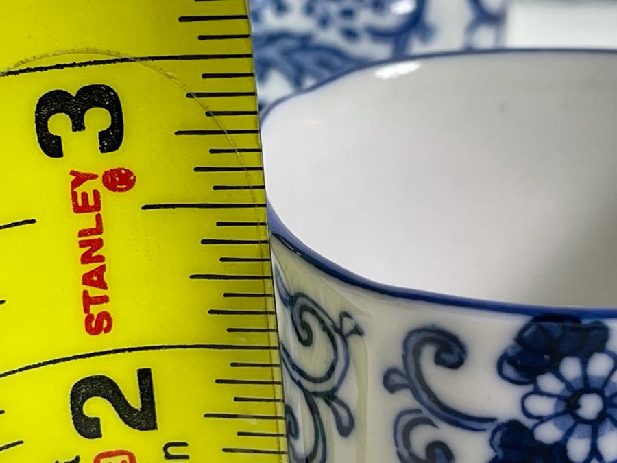 Set Of Four Takahashi Blue & White Japanese Cups 2.5H [Photo 10]