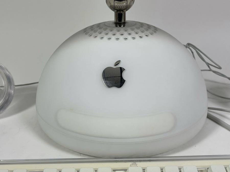 iMac G4 Computer With Speakers And Keyboard (No Mouse) [Photo 7]