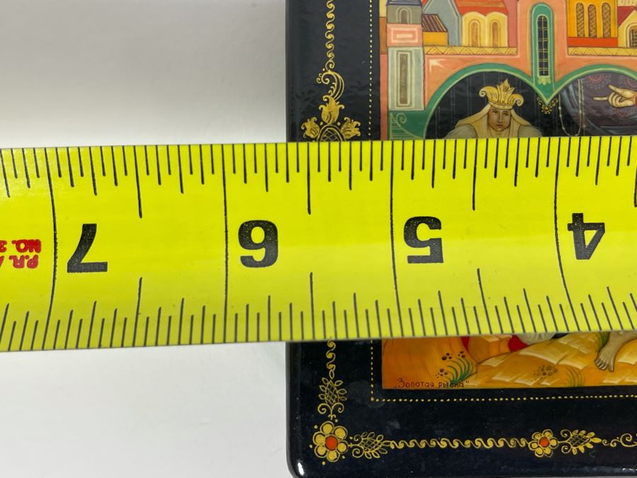 Hand Painted Signed Russian Lacquer Box 5.5W X 4D X 1H [Photo 17]