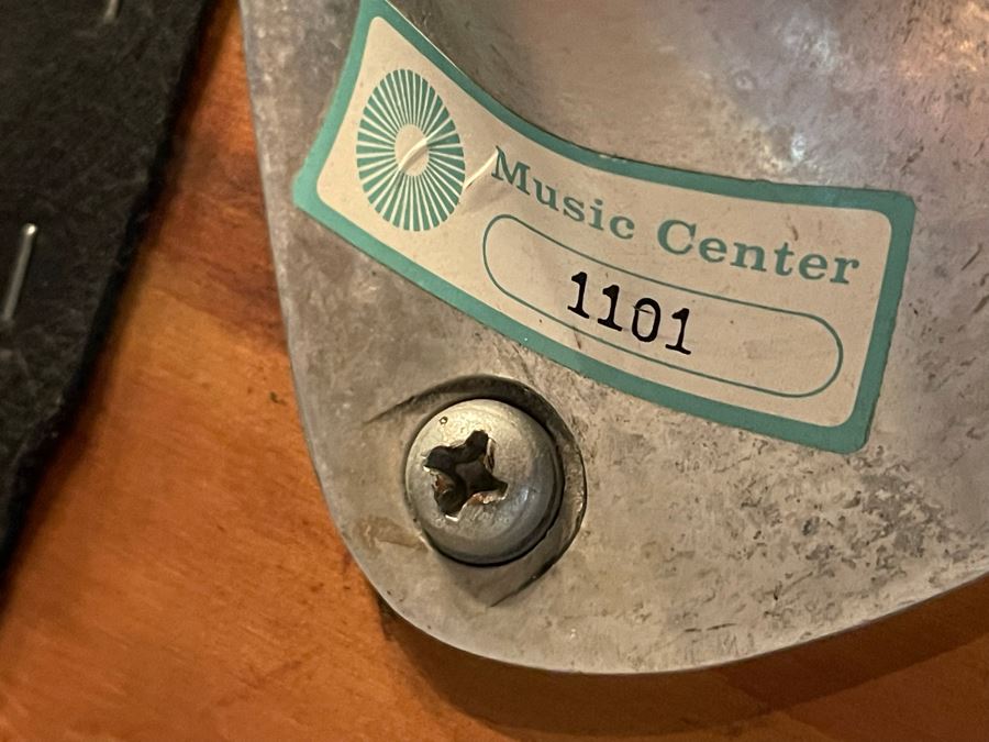 Mid-Century Modern Lion Brand Commercial Grade Armchair From The Music Center Of Los Angeles County [Photo 8]