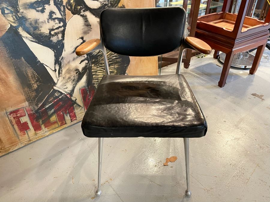 Mid-Century Modern Lion Brand Commercial Grade Armchair From The Music Center Of Los Angeles County [Photo 2]