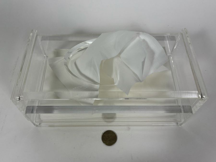 Acrylic Tissue Box 10W X 5D X 3H [Photo 3]