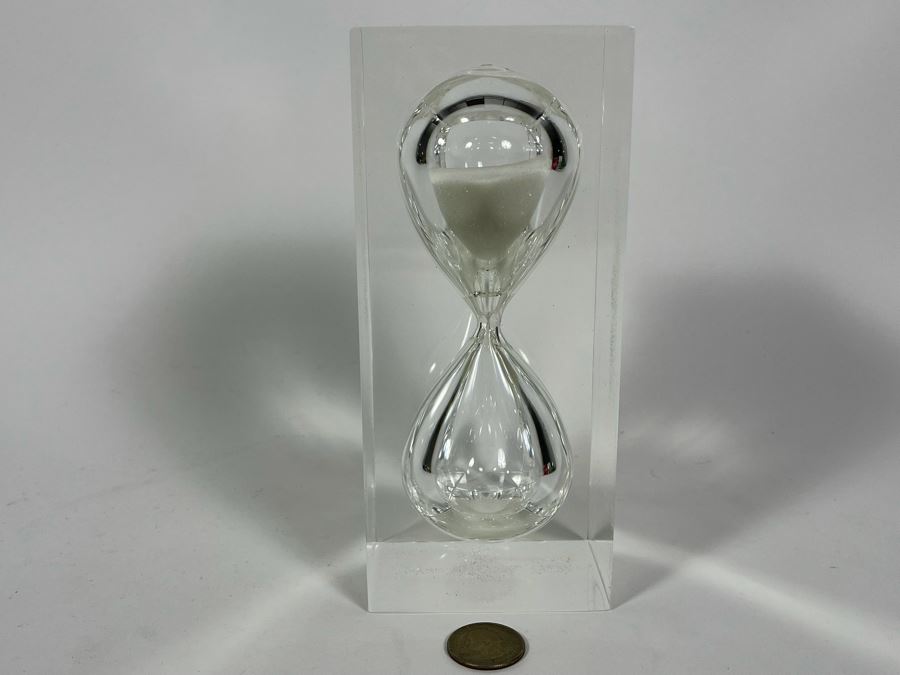 Vintage Lucite Hourglass Sculpture 3.25W X 3.25D X 7H [Photo 2]