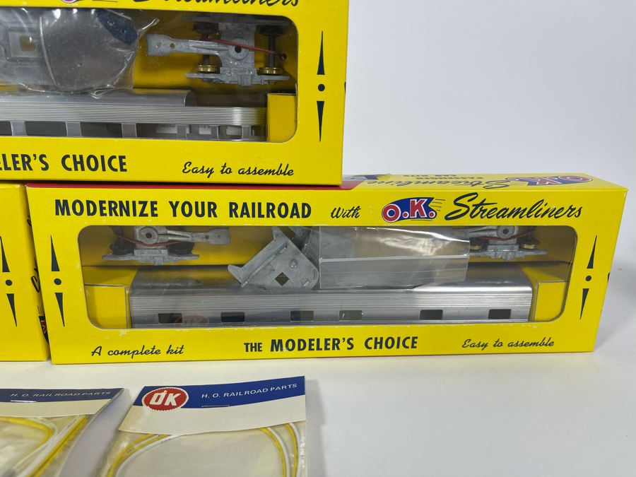 Three New Old Stock O.K. Streamliners Trains HO Astradome, Sleeper And Observation - Plus Assembled Coach Train See Photos (4 Total) [Photo 6]
