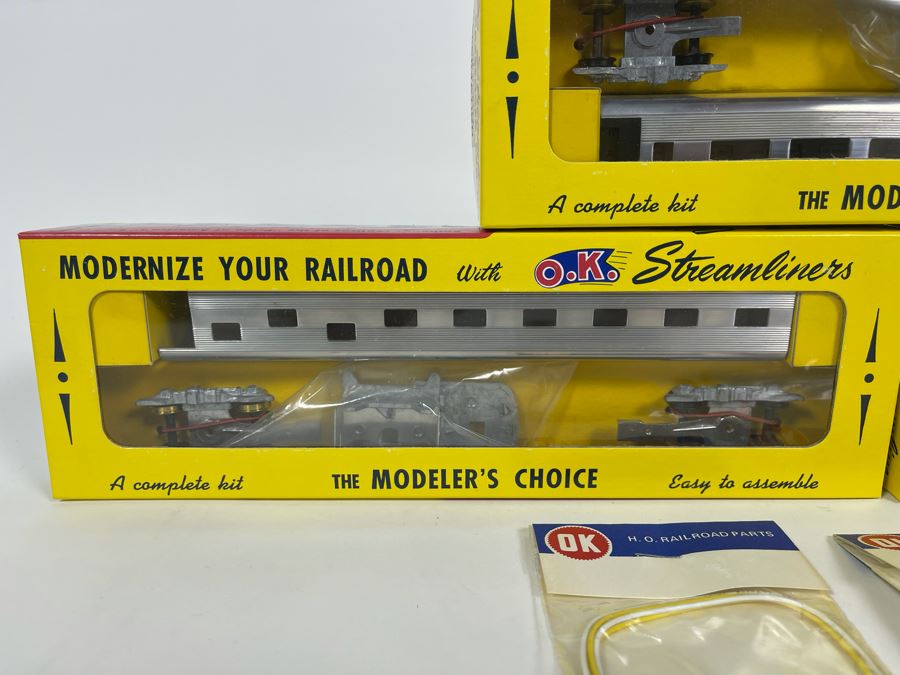 Three New Old Stock O.K. Streamliners Trains HO Astradome, Sleeper And Observation - Plus Assembled Coach Train See Photos (4 Total) [Photo 5]