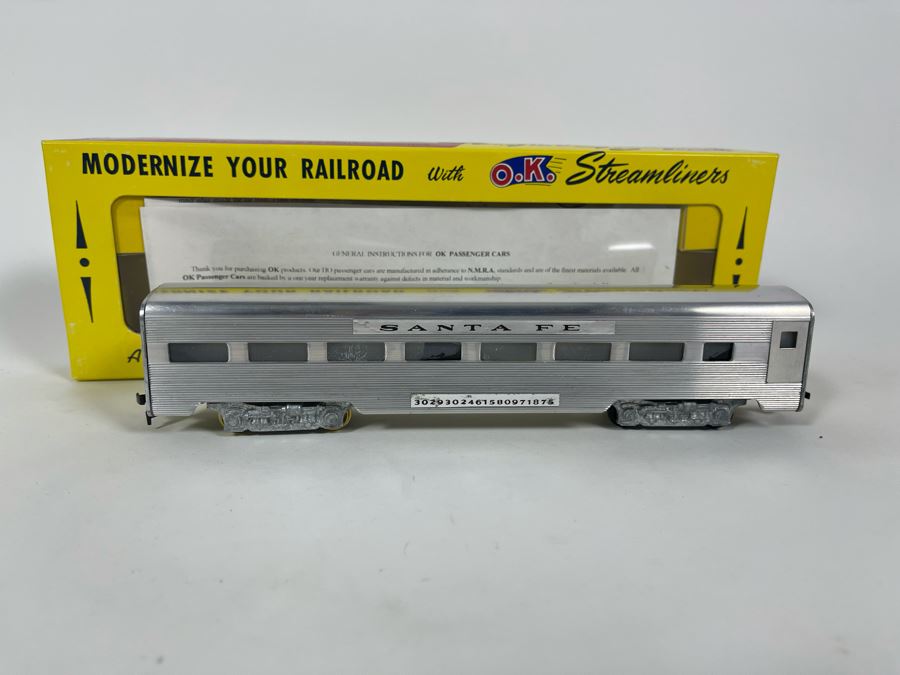 Three New Old Stock O.K. Streamliners Trains HO Astradome, Sleeper And Observation - Plus Assembled Coach Train See Photos (4 Total) [Photo 14]