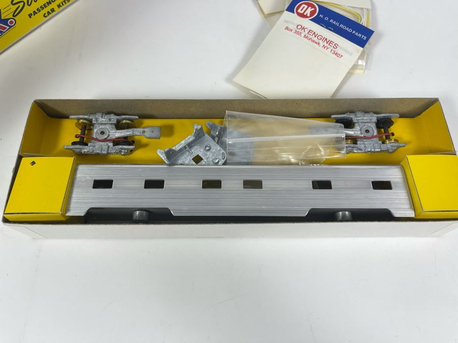 Three New Old Stock O.K. Streamliners Trains HO Astradome, Sleeper And Observation - Plus Assembled Coach Train See Photos (4 Total) [Photo 11]