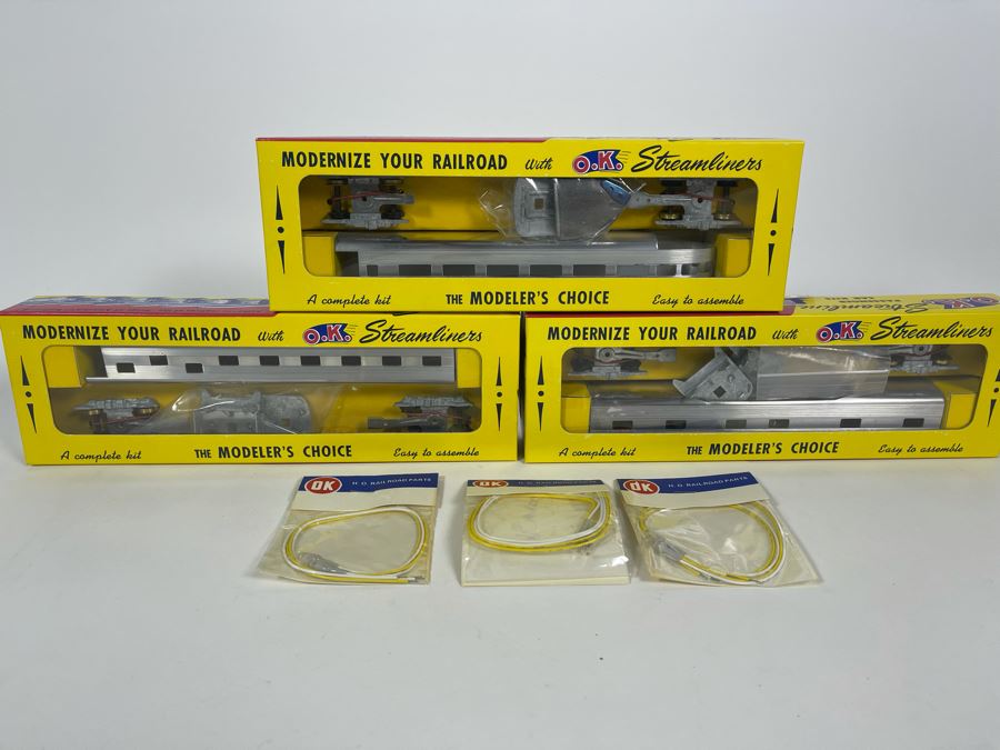 Three New Old Stock O.K. Streamliners Trains HO Astradome, Sleeper And Observation - Plus Assembled Coach Train See Photos (4 Total) [Photo 3]