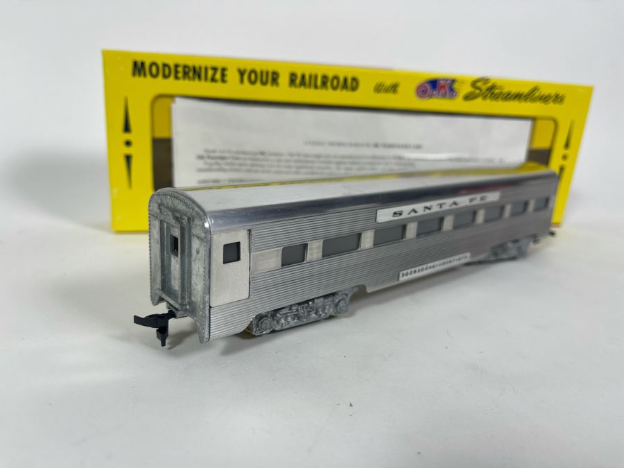 Three New Old Stock O.K. Streamliners Trains HO Astradome, Sleeper And Observation - Plus Assembled Coach Train See Photos (4 Total) [Photo 13]