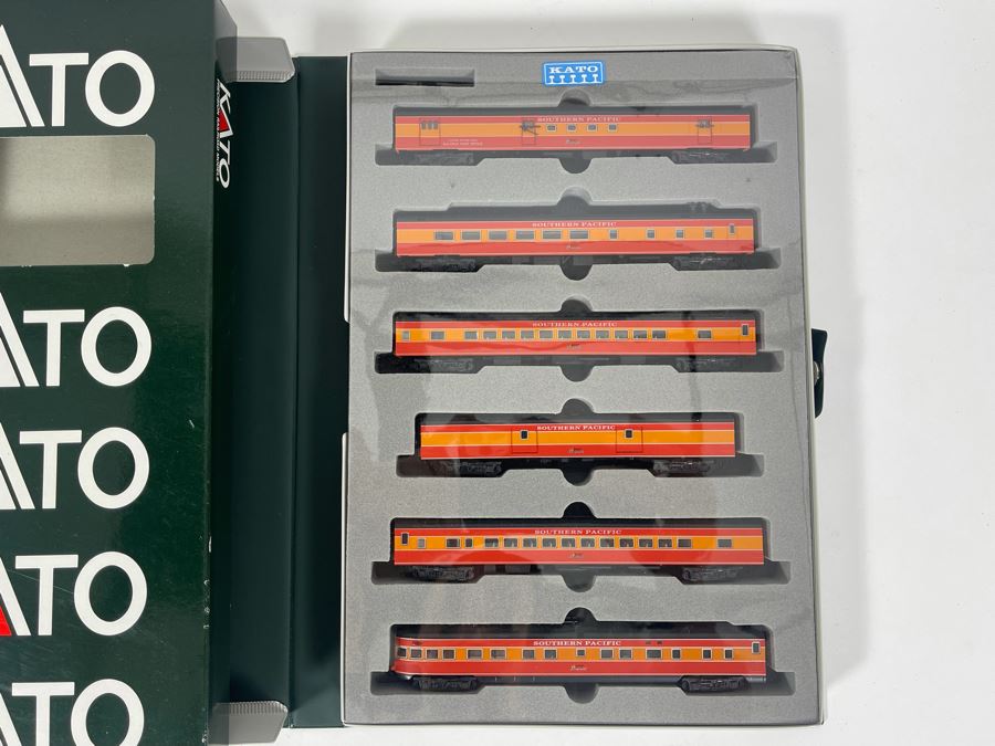 6 Car Set Kato Precision Railroad Models Trains Southern Pacific / Daylight Smooth Side Passenger Car 106-019 [Photo 4]