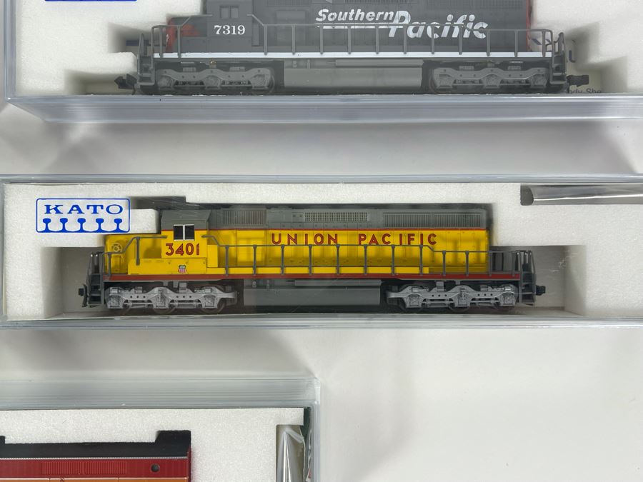 Set Of Seven Kato Precision Railroad Models Trains See Photos 5 3/8' [Photo 10]