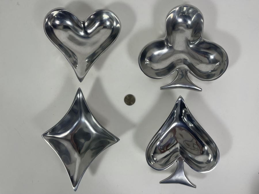 Set Of Four Metal Playing Card Suit Themed Bowls [Photo 2]