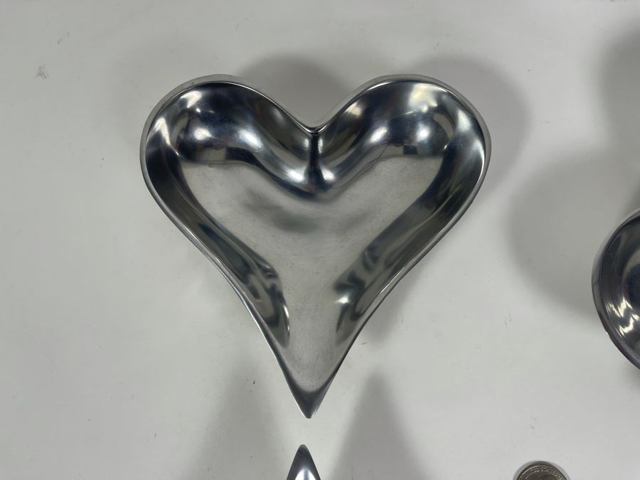 Set Of Four Metal Playing Card Suit Themed Bowls [Photo 6]