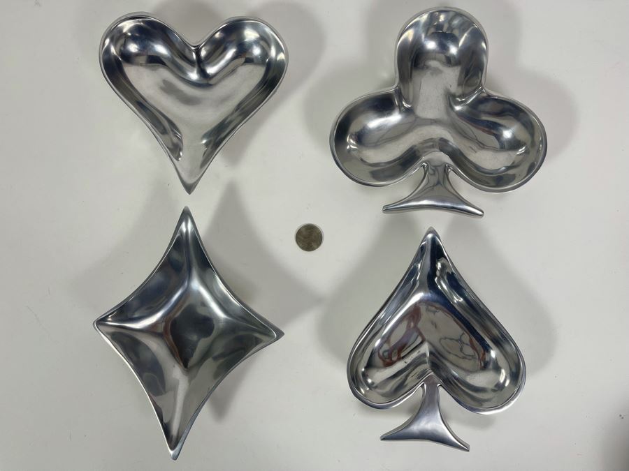Set Of Four Metal Playing Card Suit Themed Bowls [Photo 1]