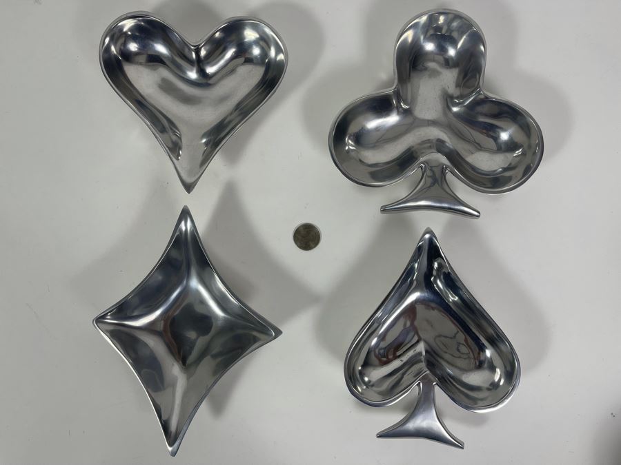 Set Of Four Metal Playing Card Suit Themed Bowls [Photo 3]