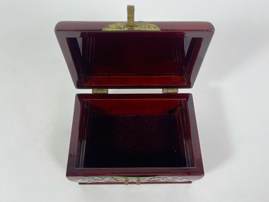 Vintage Chinese Mother Of Pearl Inlay Wooden Lacquer Box 6W X 4.25D X 3H [Photo 10]
