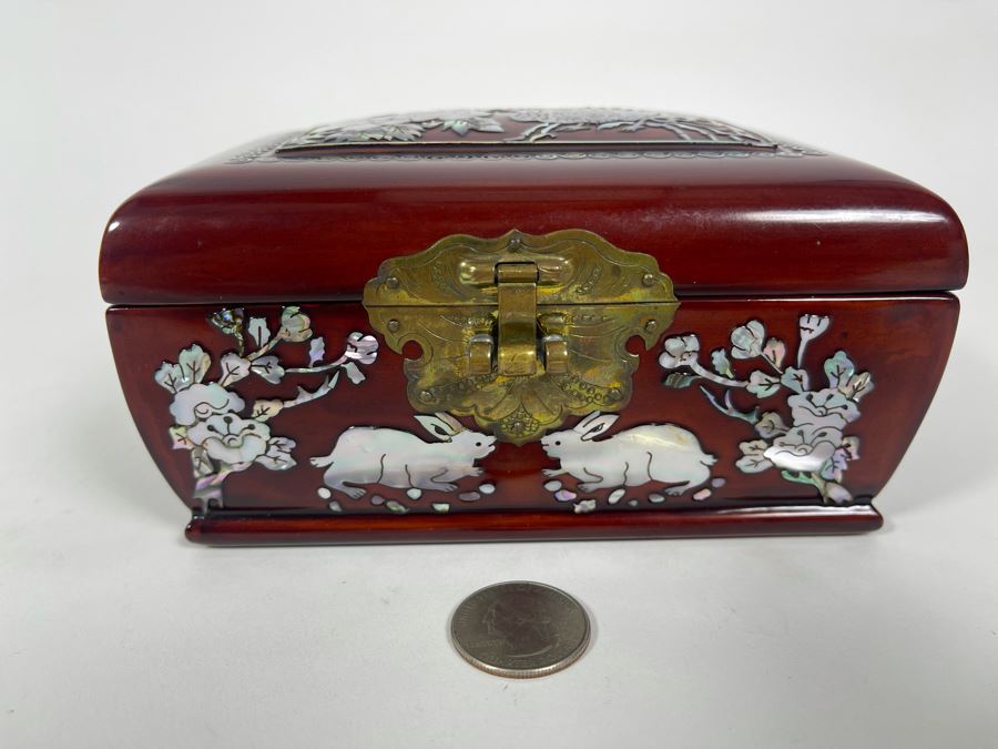 Vintage Chinese Mother Of Pearl Inlay Wooden Lacquer Box 6W X 4.25D X 3H [Photo 4]