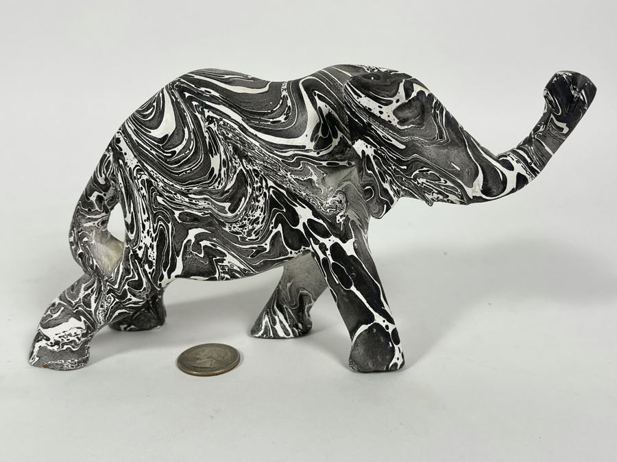 Elephant Sculpture 8W X 2.5D X 4.5H [Photo 4]