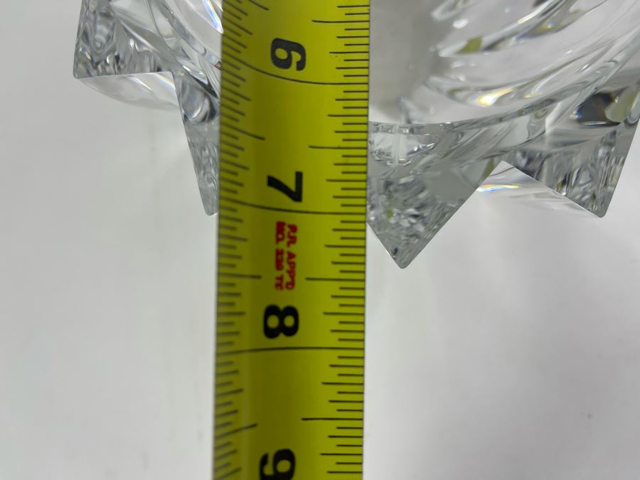 Pair Of Acrylic Lucite Bowls 6W And 7.5W [Photo 9]